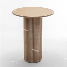 Vysoký barový stůl pro událost